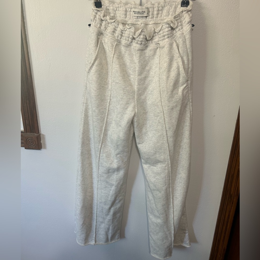 Abercrombie & Fitch Wide Leg Sweatpants